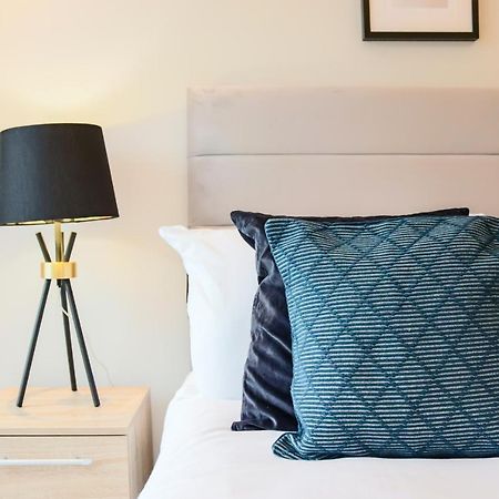 Portfolio Apartments - Welwyn Town Centre Велвін-Гарден-Сіті Екстер'єр фото