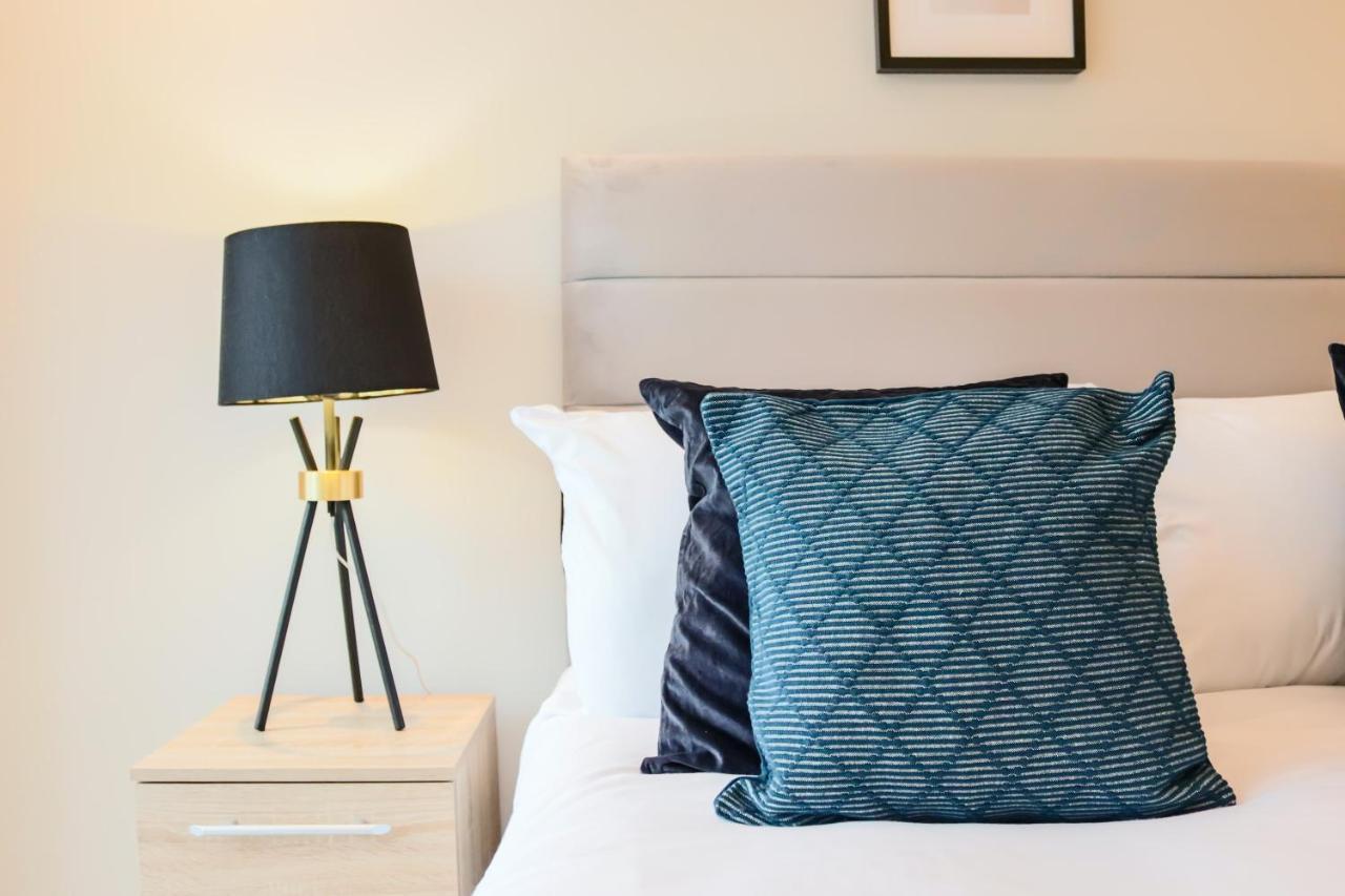 Portfolio Apartments - Welwyn Town Centre Велвін-Гарден-Сіті Екстер'єр фото