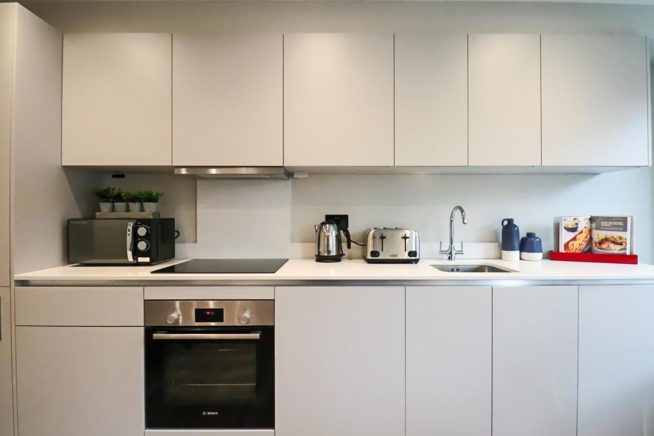 Portfolio Apartments - Welwyn Town Centre Велвін-Гарден-Сіті Екстер'єр фото