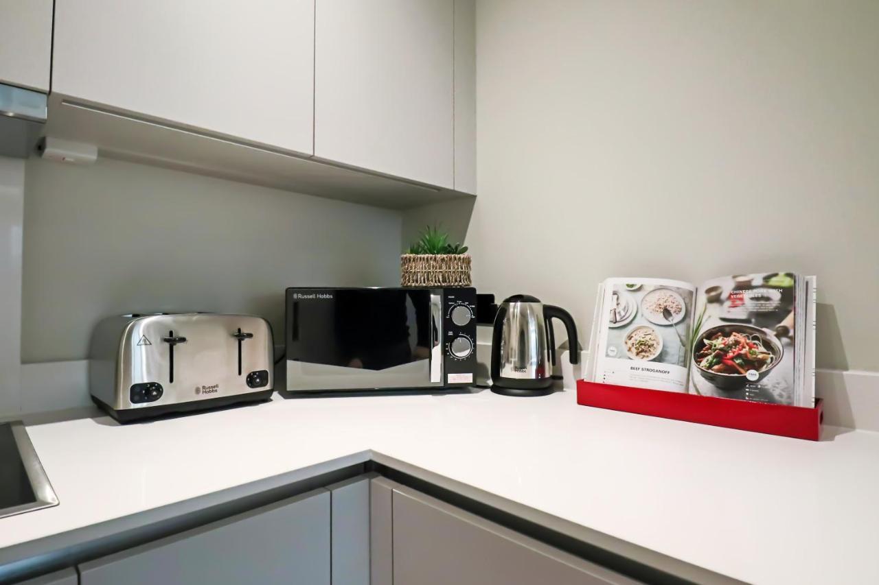 Portfolio Apartments - Welwyn Town Centre Велвін-Гарден-Сіті Екстер'єр фото