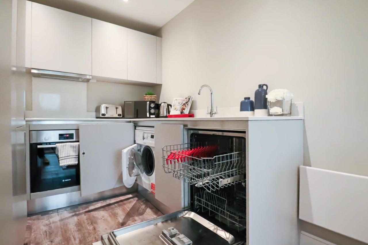 Portfolio Apartments - Welwyn Town Centre Велвін-Гарден-Сіті Екстер'єр фото