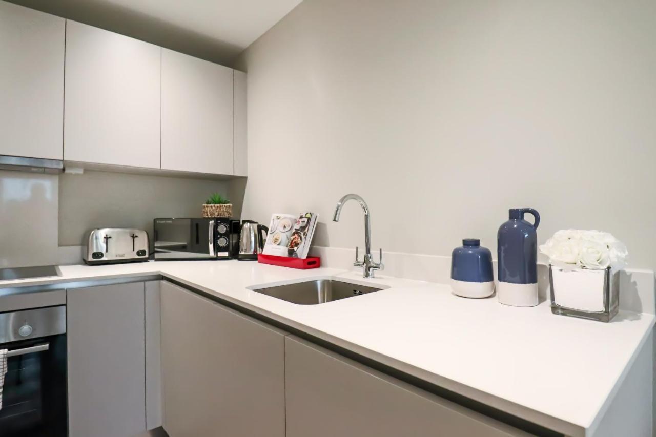 Portfolio Apartments - Welwyn Town Centre Велвін-Гарден-Сіті Екстер'єр фото